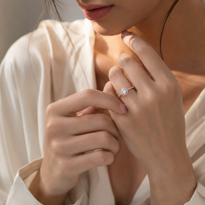 Aureline Paris jewelry lifestyle image